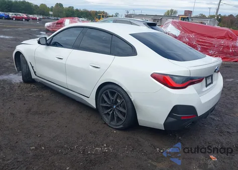 2022 BMW 430I Gran Coupe z USA, uszkodzony, nr VIN WBA63AV00NFL96433